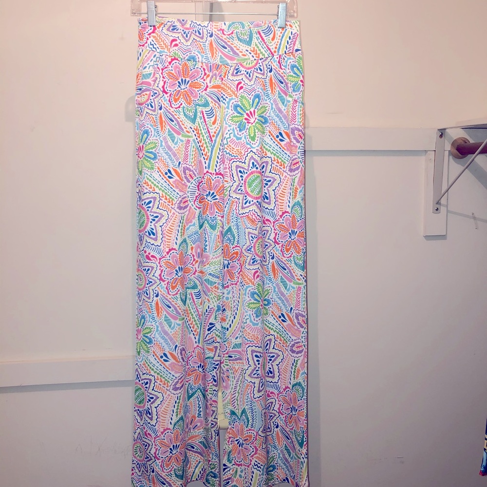Palazzo pants to lounge in this summer!